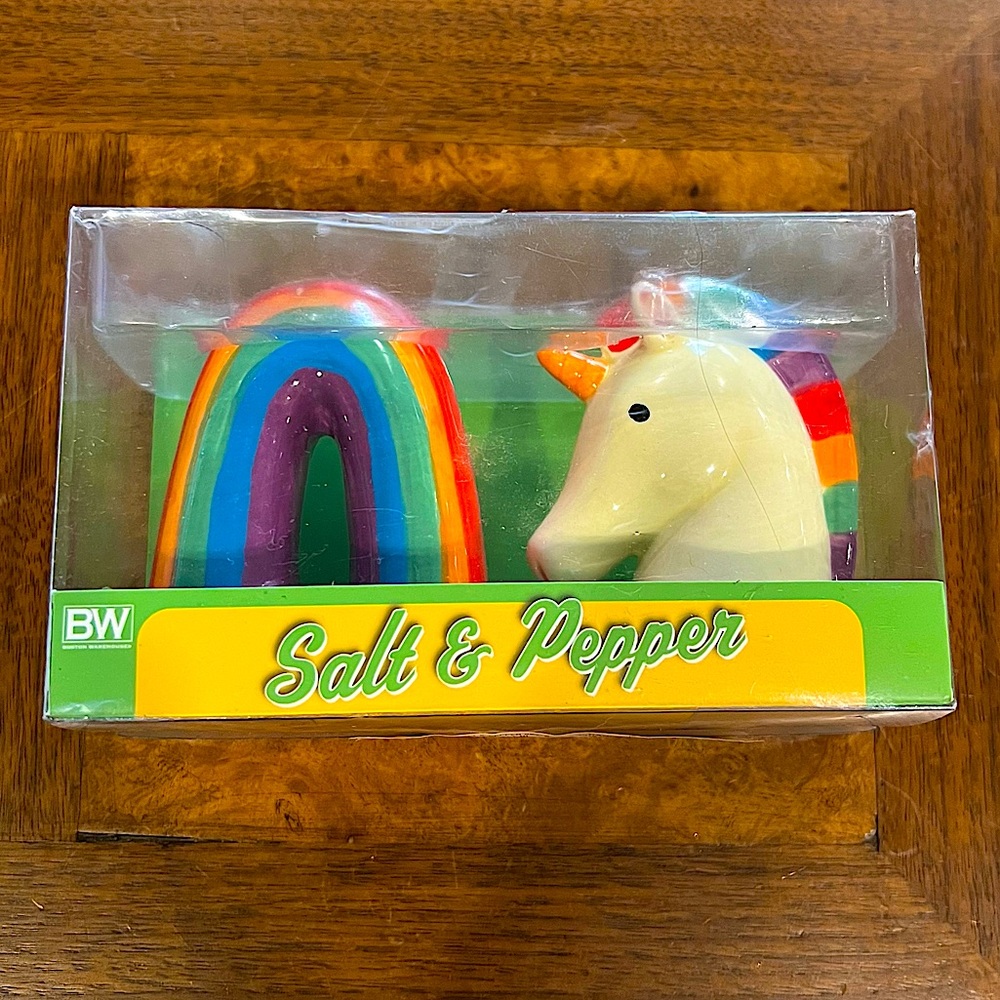 Rainbow and unicorn salt and pepper set